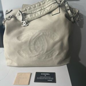 ❌SOLD❌- Chanel Edgy Tote